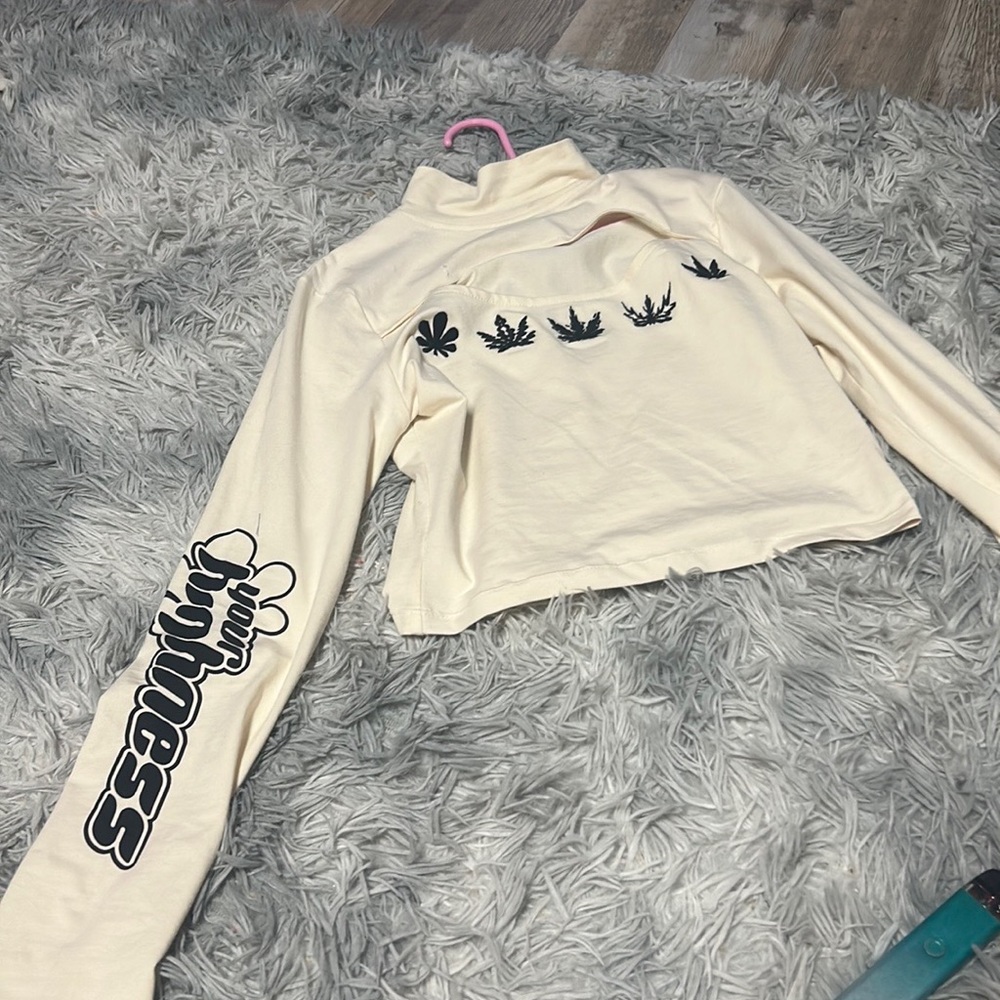 Your highness long sleeve crop